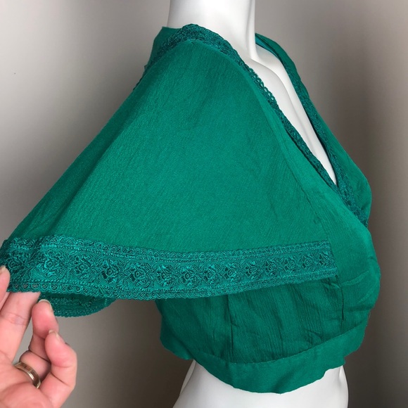 Miami Francesca’s Forest Green V-Neck Crop Top Lace Trim Size L - Picture 6 of 11